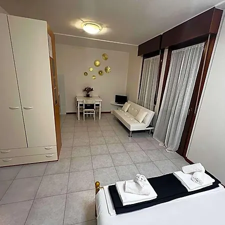 Arryanna فندق مبيت وإفطار فيرونا