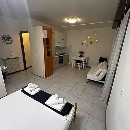 Arryanna 4* فيرونا